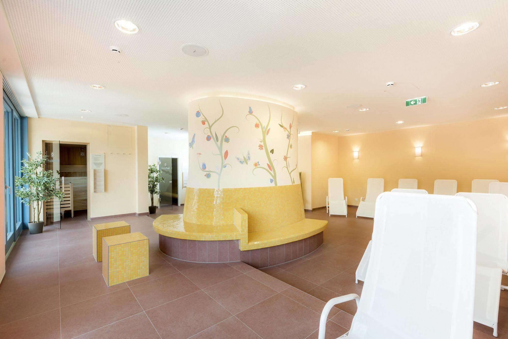 Jufa Hotel Stubenbergsee Exterior photo